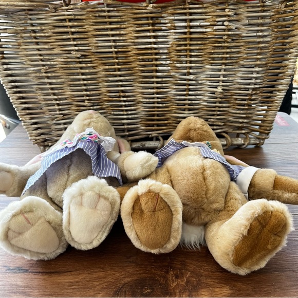 The Bialosky Treasury Molly and Michael jointed plush Easter Bunnies. - Picture 6 of 7